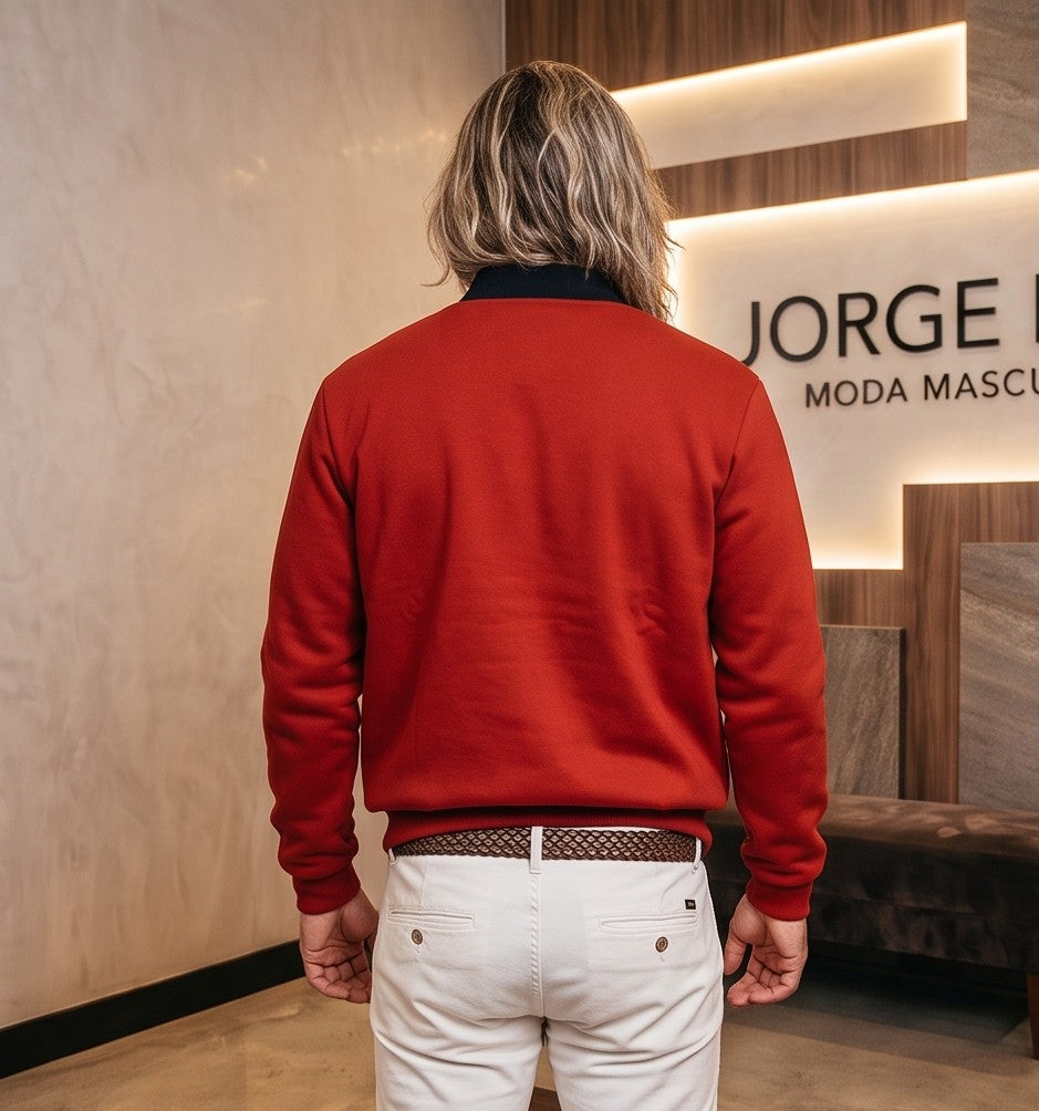 Chaqueta bomber ligera para hombre en color liso con cremallera frontal completa, cuello tipo béisbol subido en contraste negro y bolsillos laterales, disponible en gris, verde militar, negro, amarillo mostaza, rojo y azul marino.