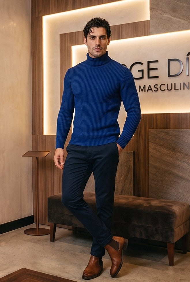 Jersey de punto grueso acanalado para hombre con cuello alto vuelto de corte entallado y elástico en puños y cintura, disponible en color azul marino, negro, burdeos, gris marengo, gris perla, azul eléctrico, verde oliva y celeste
