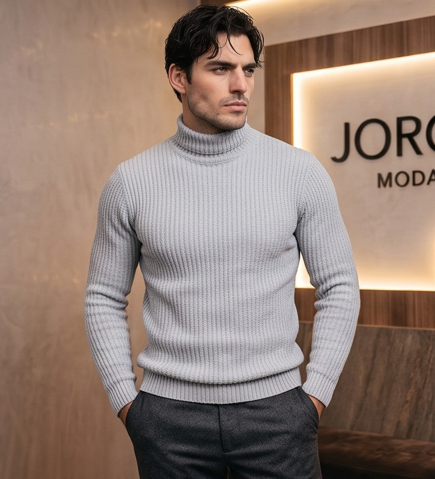 Jersey de punto grueso acanalado para hombre con cuello alto vuelto de corte entallado y elástico en puños y cintura, disponible en color azul marino, negro, burdeos, gris marengo, gris perla, azul eléctrico, verde oliva y celeste