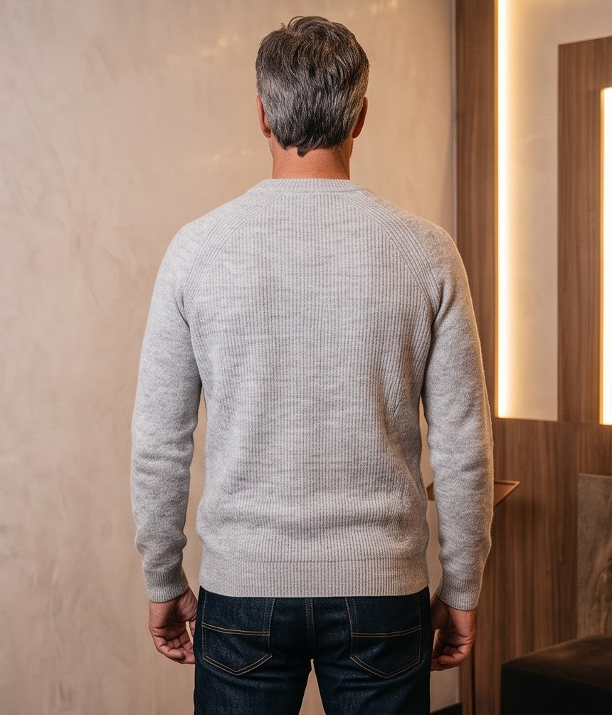 Jersey de punto suave para hombre con cuello Henley abotonado y manga larga, disponible en gris claro y rosa melocotón, corte holgado informal para invierno