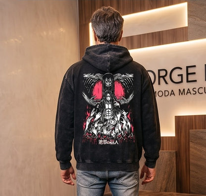 Sudadera con capucha para hombre en tono negro efecto lavado vintage, con bolsillo canguro y tipografía gótica en el pecho, disponible con tres variantes de estampado gráfico anime en la espalda enmarcadas en tonos rojo carmesí, amarillo y blanco